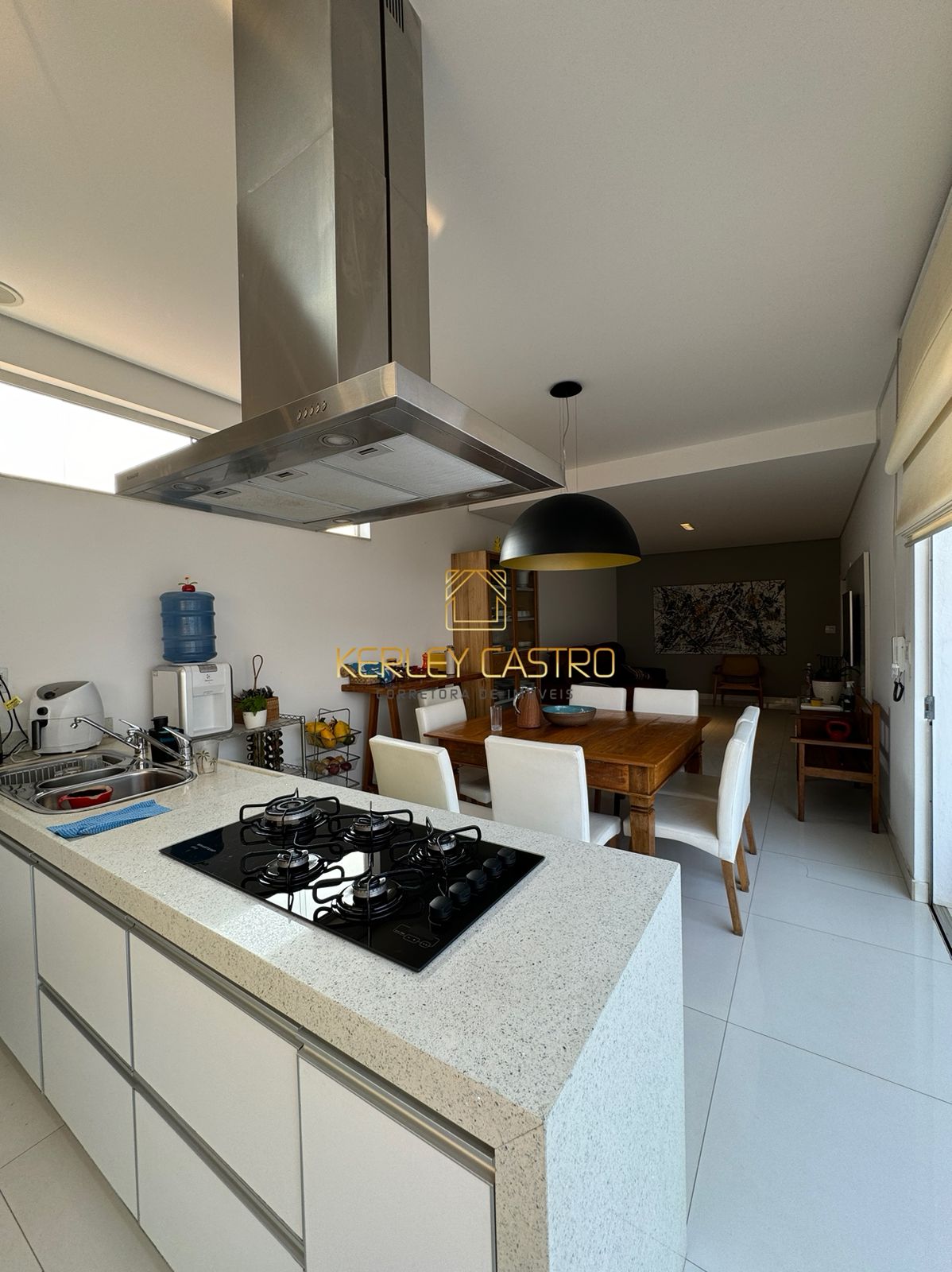 VENDO MARAVILHOSA CASA DE ALTO PADRÃO COM PISCINA-BOM JARDIM-Sete Lagoas, MG